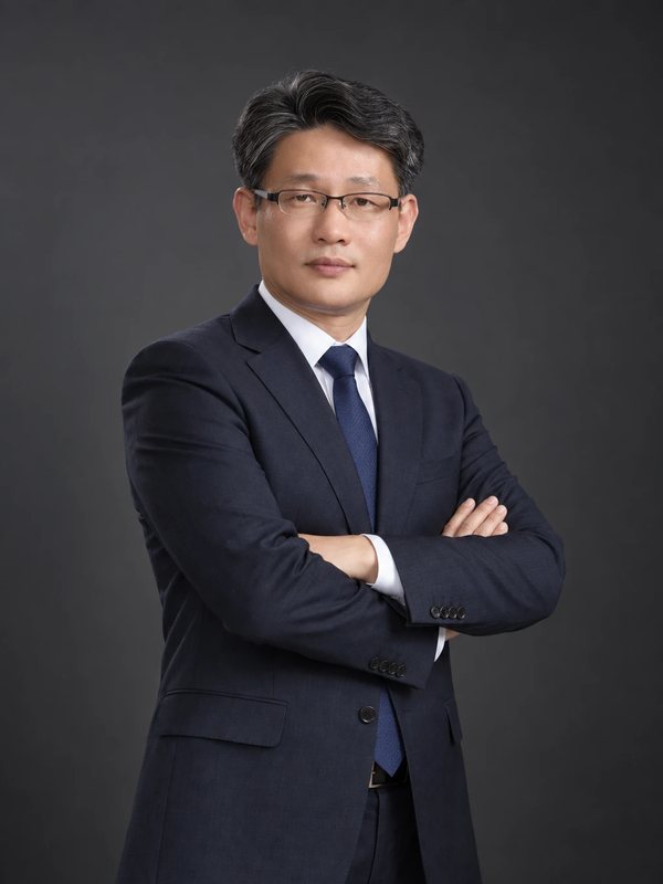 박상석